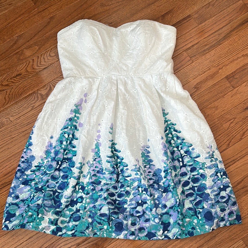 Donna Morgan Strapless Dress with White and Blue Floral Design